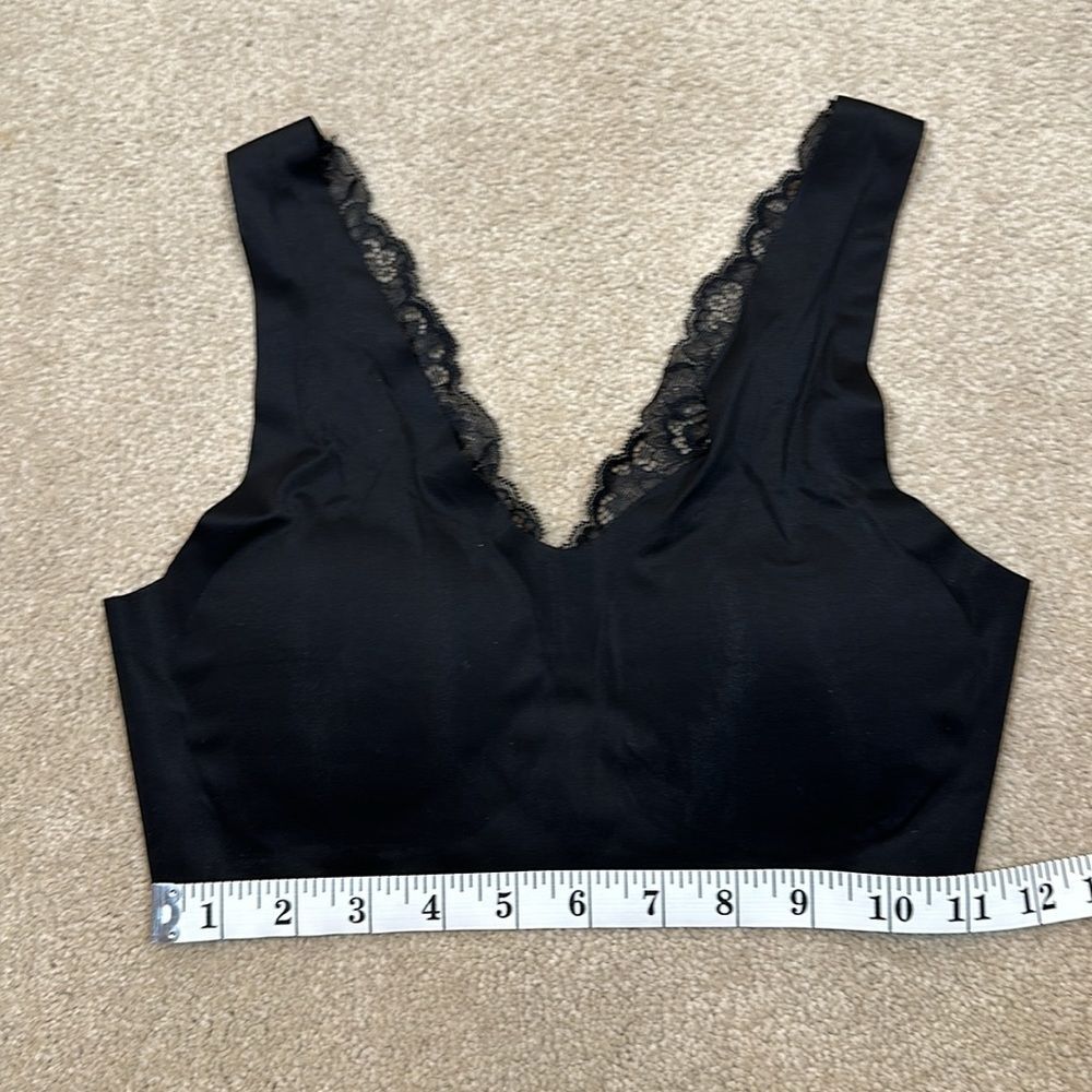Tahari Black Lace Laser Cut Bralette Size Medium: Suggested 36 A-B or 34 C-D - Picture 3 of 6